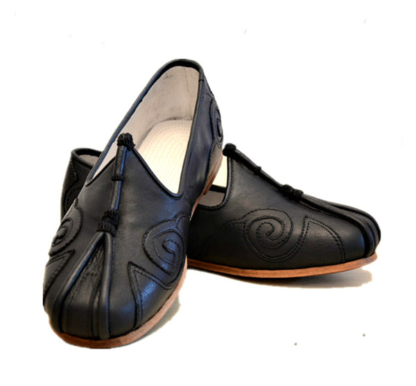 Wudang Black Hand-Sewn Leather Sole Tai Chi Shoes [All Sizes]